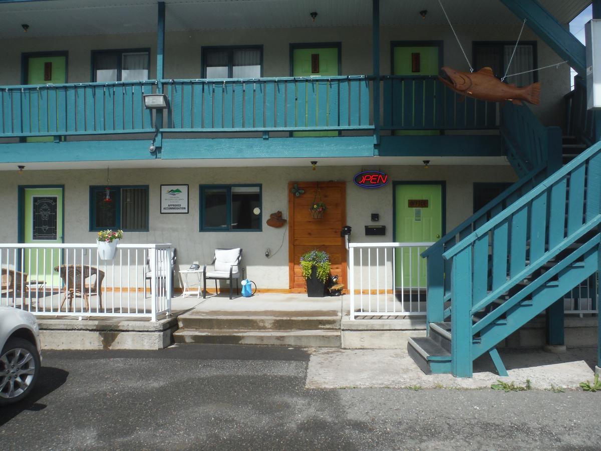 Robber'S Roost Motel New Hazelton Exterior photo